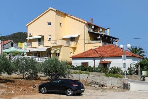 Hostal Twin Room Preko 8180b