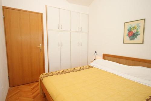 Apartment Preko 8434a