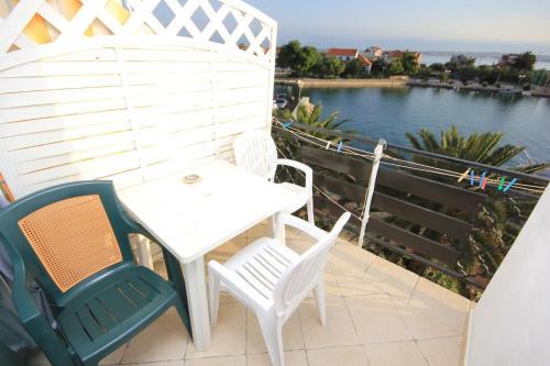 Apartment Poljana 8450b