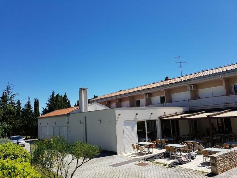 Hostel Erks