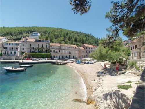 Six-bedroom Holiday Home Prigradica With Sea View 07