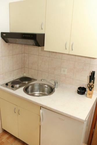 Apartment Primosten 3088b