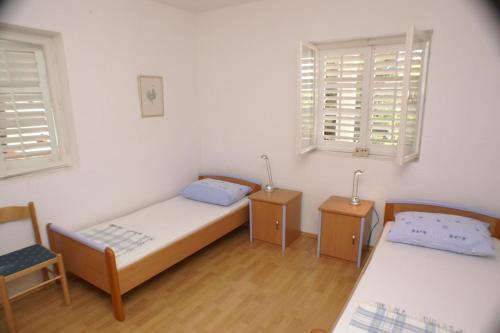 Apartment Primosten 4268a