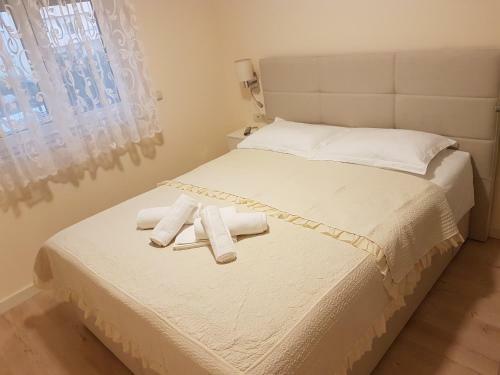 Apartments Leone