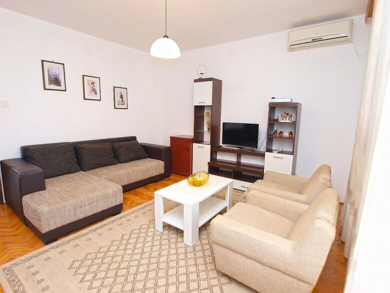 Apartments Ivan 41