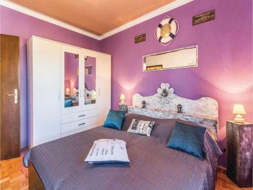 Two-bedroom Apartment In Pula