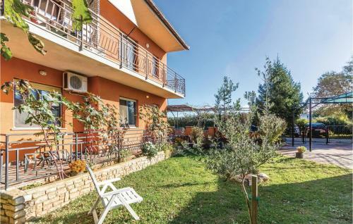 Two-bedroom Apartment In Pula