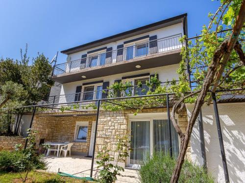 Apartment House Vico