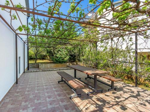 Apartment House Vico