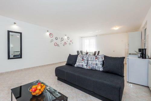 Apartments Ori