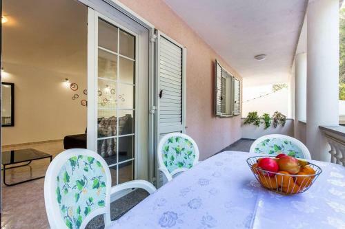 Apartments Ori