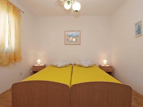 Apartment Gortanova 942