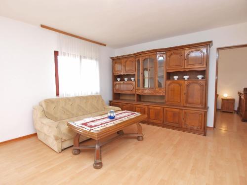 Apartments Jure 978