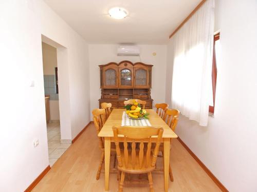 Apartments Jure 978