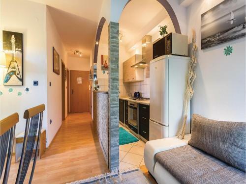 Two-bedroom Apartment In Pula