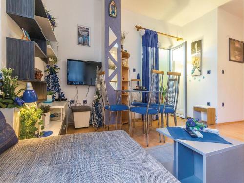 Two-bedroom Apartment In Pula