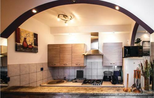Two-bedroom Apartment In Pula