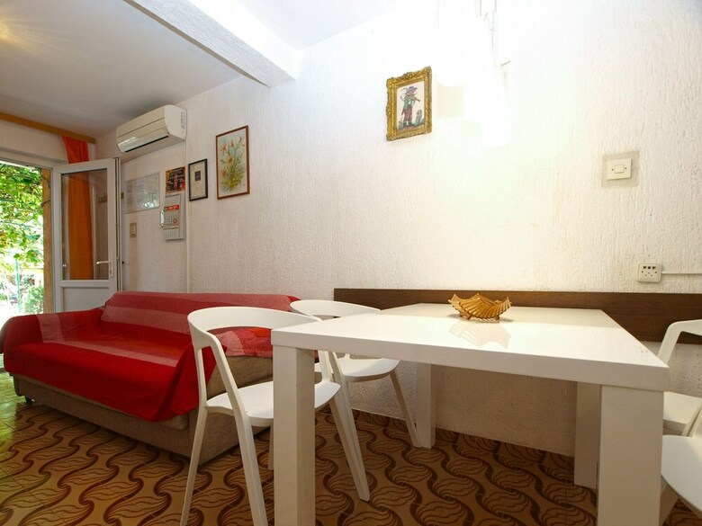 Apartments Branko 1348