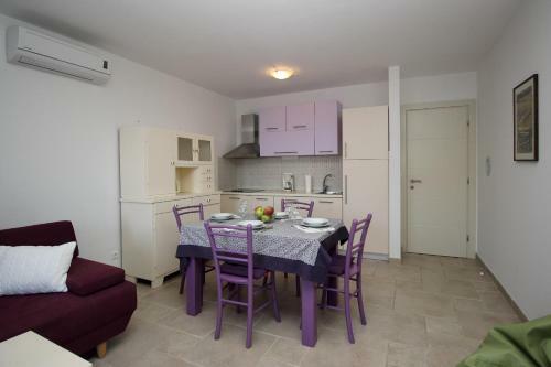 Apartment Lovro