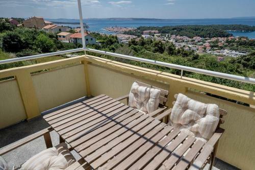 Apartment Palit 16330b