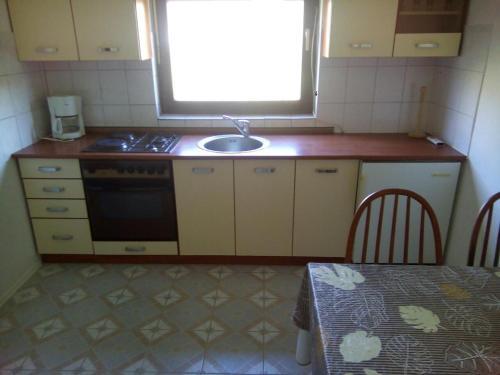 Apartments With A Parking Space Banjol (Rab) - 15463