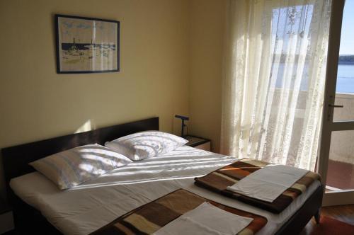 Apartments By The Sea Barbat (rab) - 14512
