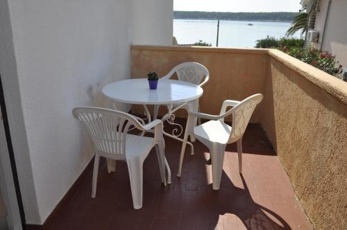 Apartments By The Sea Barbat (rab) - 14512