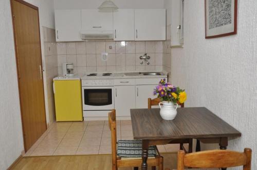 Apartments By The Sea Barbat (rab) - 14512