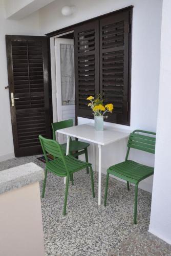Apartments By The Sea Barbat (rab) - 14512