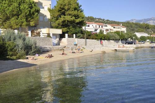 Apartments By The Sea Barbat (rab) - 14512