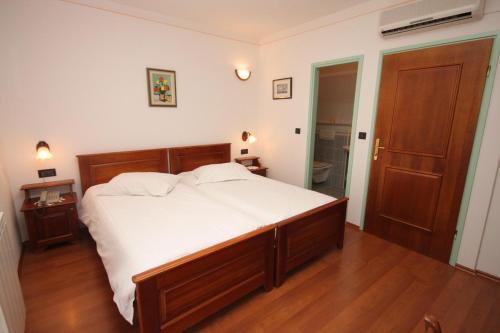 Hostal Rooms By The Sea Rabac (Labin) - 3016
