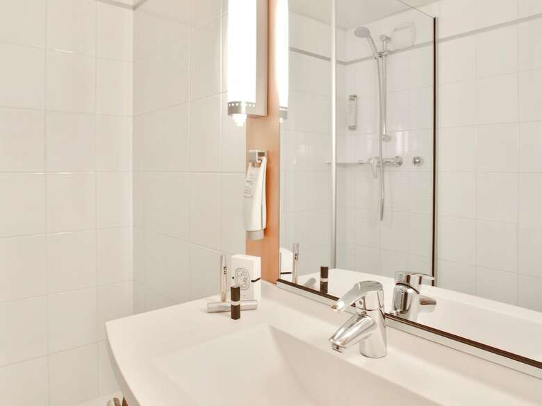 Hotel Ibis Grands Boulevards Opera 9th