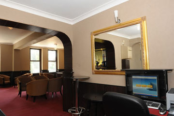 Hotel Rossmore
