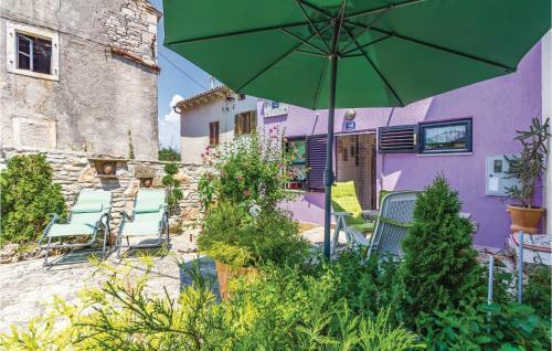 Two-bedroom Holiday Home In Selo Rakalj