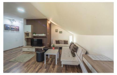 Two-bedroom Apartment In Rakovica