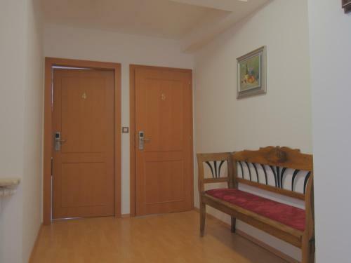 Hostal Pansion Danica