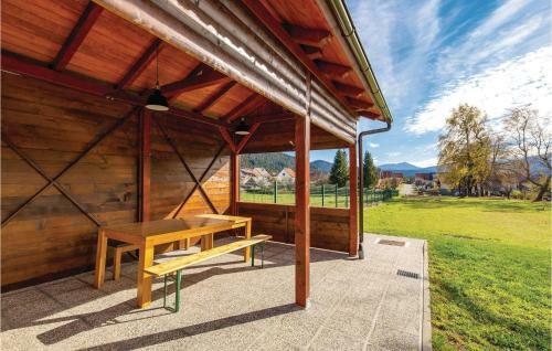 Two-bedroom Apartment In Ravna Gora