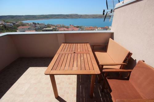 Apartments Njaco