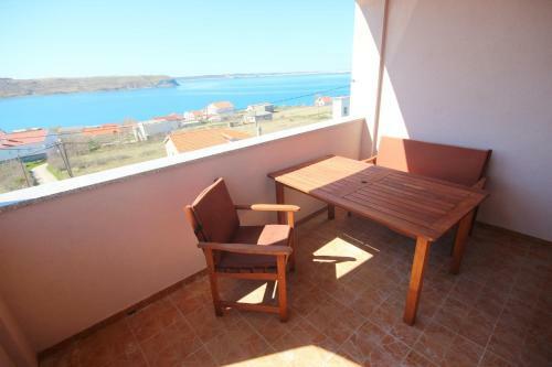 Apartments Njaco