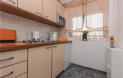 Two-bedroom Apartment In Razanac