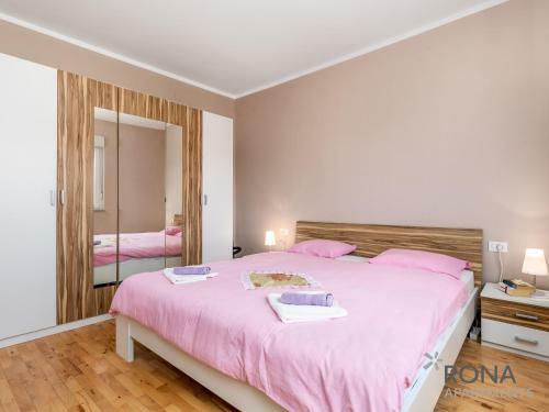 Hostal Rona Apartments Smokva