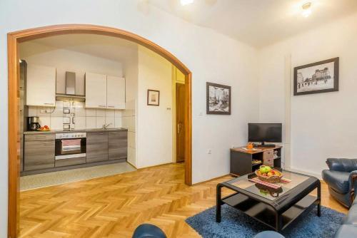 Apartments By The Sea Rijeka - 15592