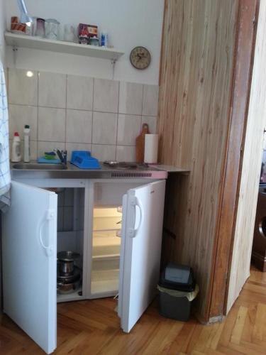 Apartments By The Sea Rijeka - 13746