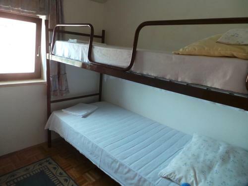 Apartments In Risika/insel Krk 27220