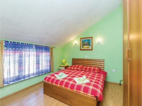 Two-bedroom Apartment In Risika