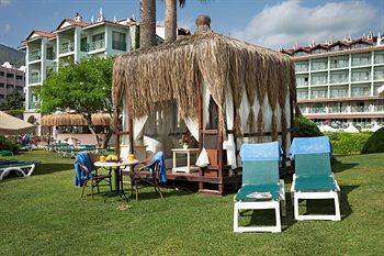 Hotel Marti La Perla