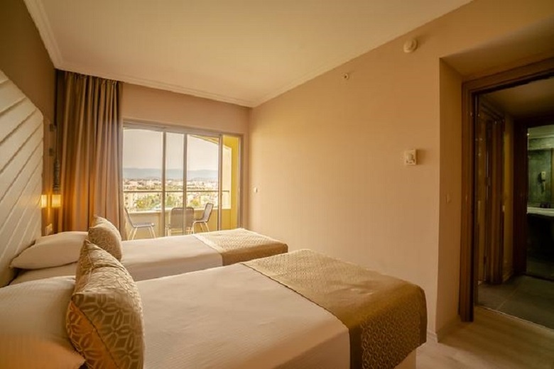 Hotel Silence Beach Resort