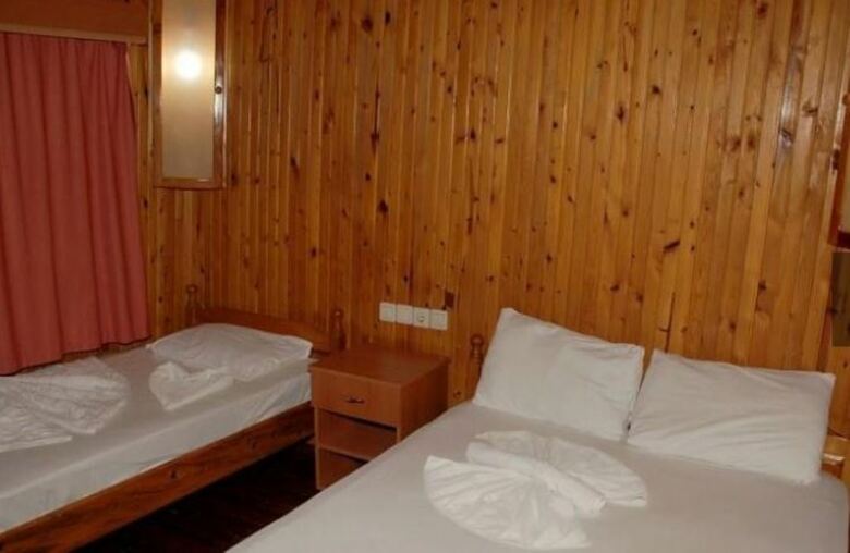 Toll Hotel