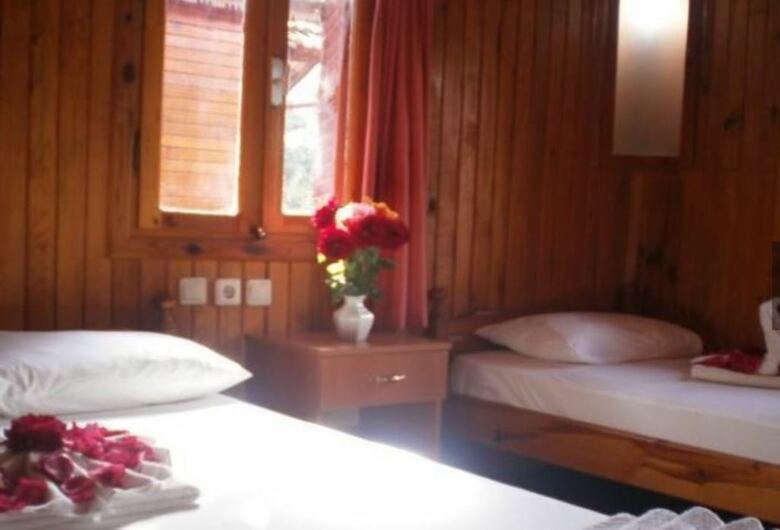 Toll Hotel