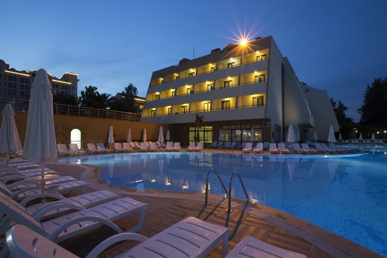 Hotel Grand Seker
